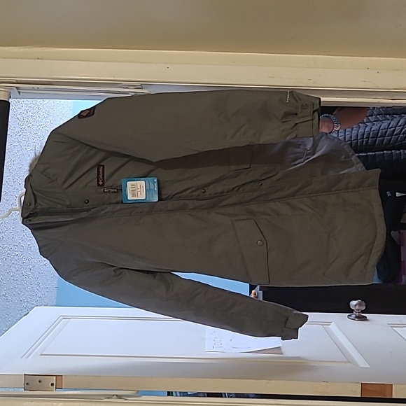 Columbia Women's winter jacket - Picture 1 of 8